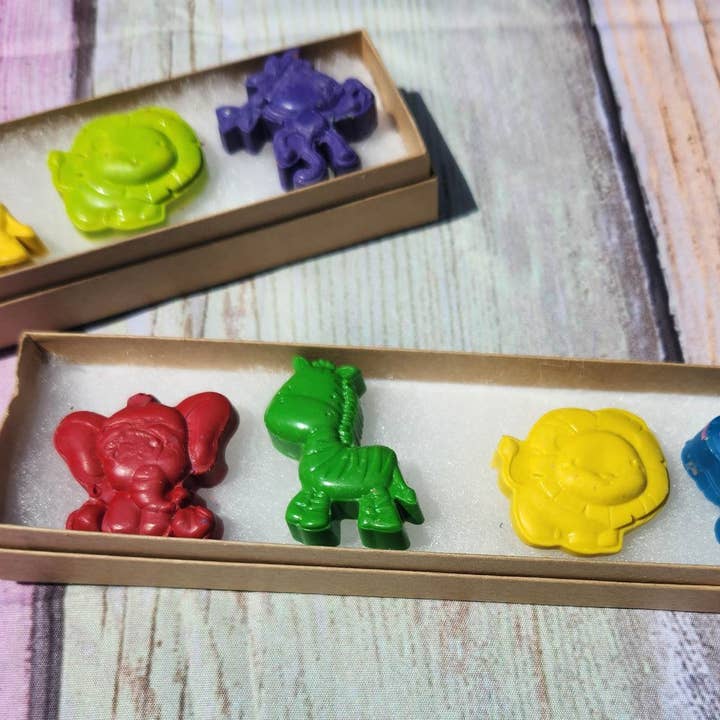 Jungle Themed Crayons, Crayon names, Crayons, Birthday Party for wholesale by Snazzy Crayons