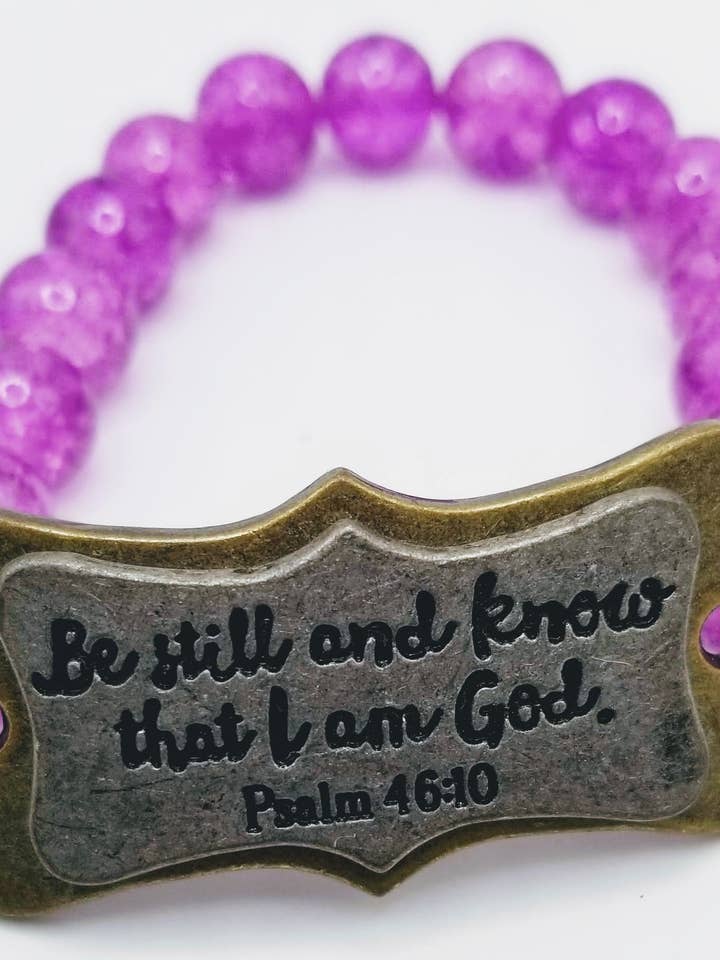 Migliora la tua atmosfera con la nostra collezione di braccialetti elasticizzati ispiratori per la vendita all'ingrosso da parte di Handcrafted Jewelry By Teri C