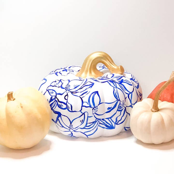 Grande Zucca Magnolia Blu|Arte di Jessica Reynolds per la vendita all'ingrosso da parte di Jessica Reynolds Art