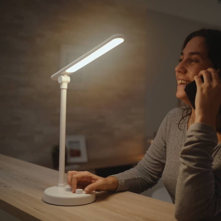 Forlight - Wholesale Accent/Desk Lamp - Page LED Desk Lamp with Battery1