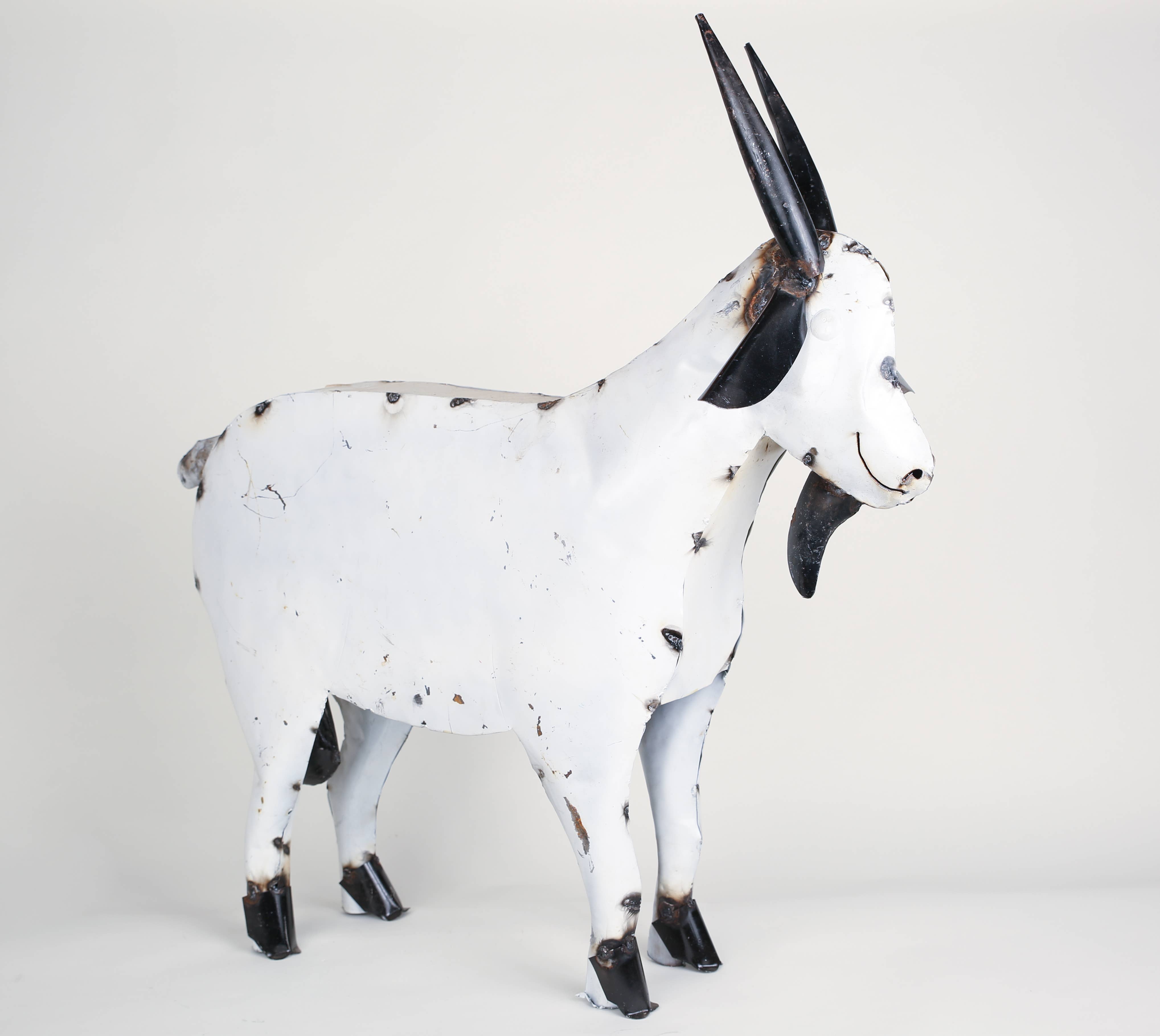 My Amigos Imports - Wholesale Outdoor Ornament/Decor - Farmhouse Goat-Metal-Garden-Yard Art-10 x 33 x 33H-Large