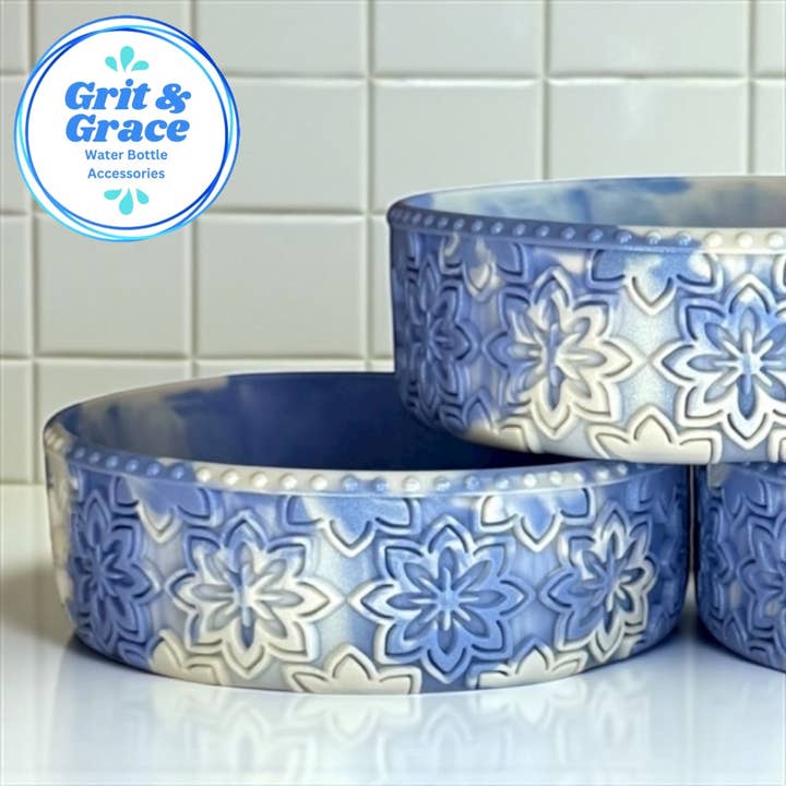 Stivaletto Principessa Loto Blu per la vendita all'ingrosso da parte di Grit & Grace Water Bottle Accessories