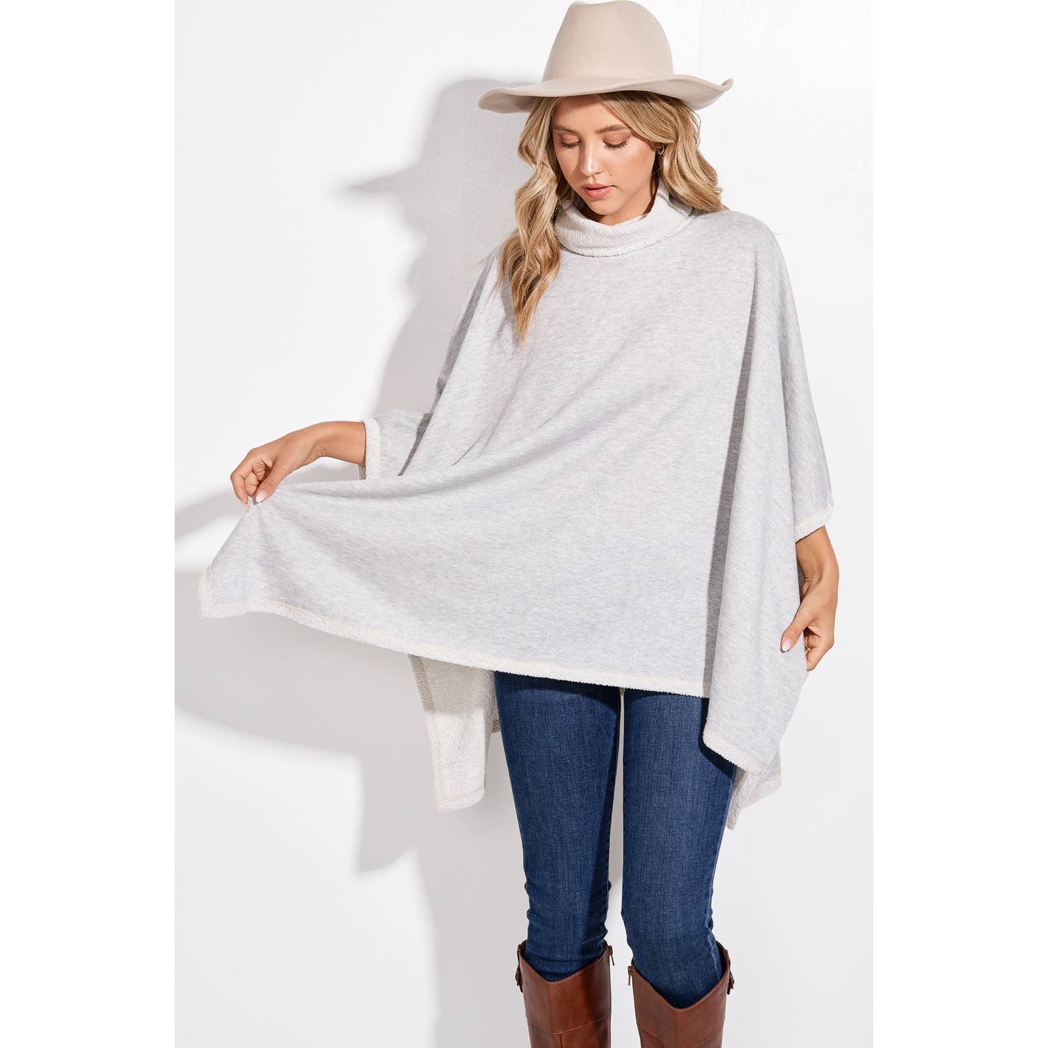 Phil Love – Großhandel Poncho – Damen – Solider Poncho mit Rollkragen2