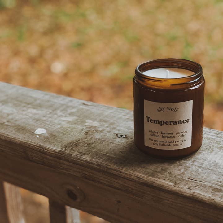 Shy Wolf Candles – wholesale Jar/filled candle – Temperance Tarot Candle - Bergamot, Saffron, Violet1