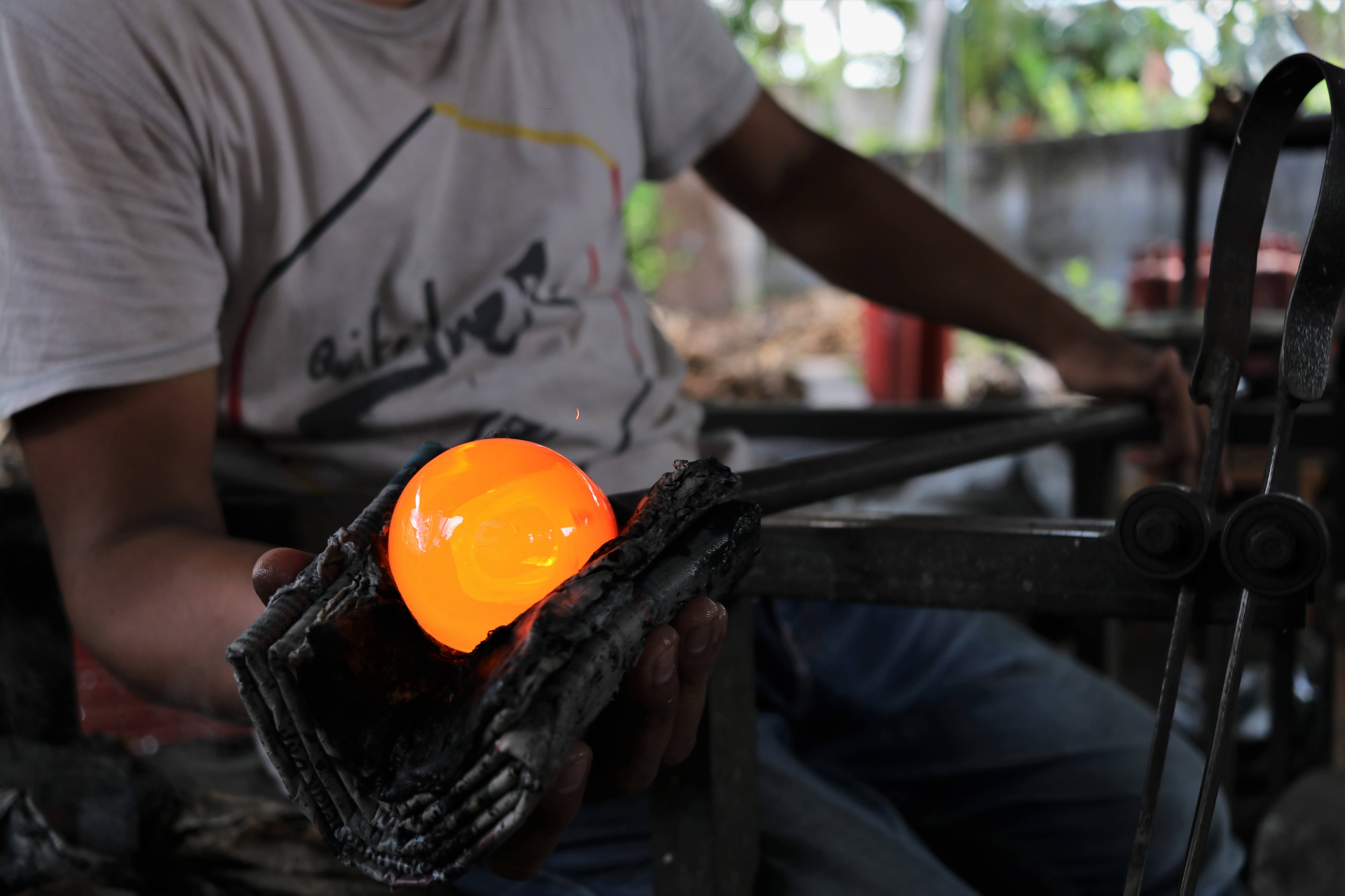 Cohasset Gifts - Wholesale Terrarium - 4" Open Mouth Molten Glass Terrarium4