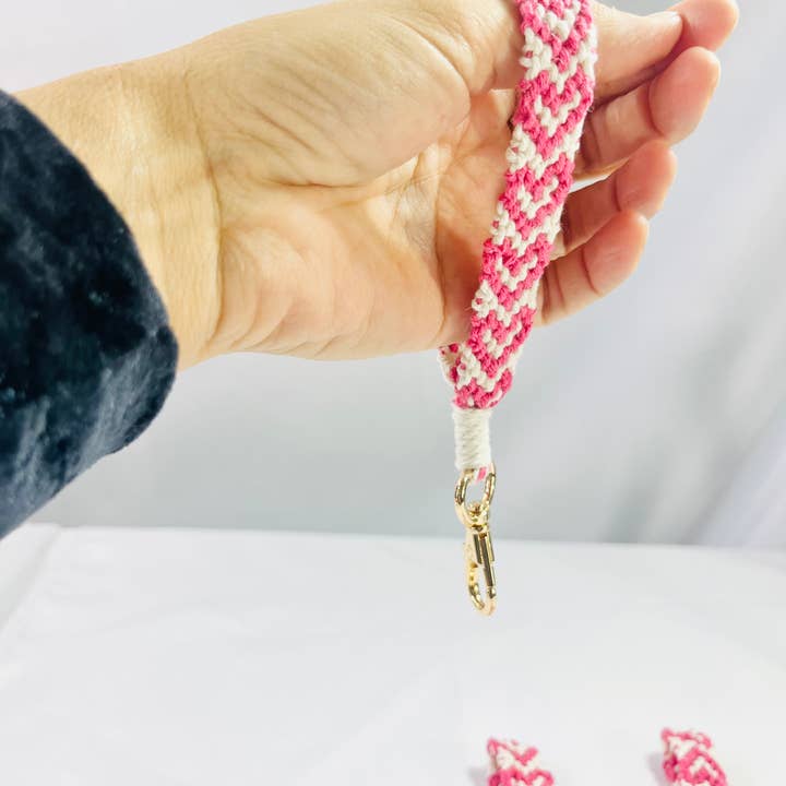 MKay Style - Wholesale Keychain – Women's - Pink Heart Wristlet Keychain, Valentine Wristlet Keychain2