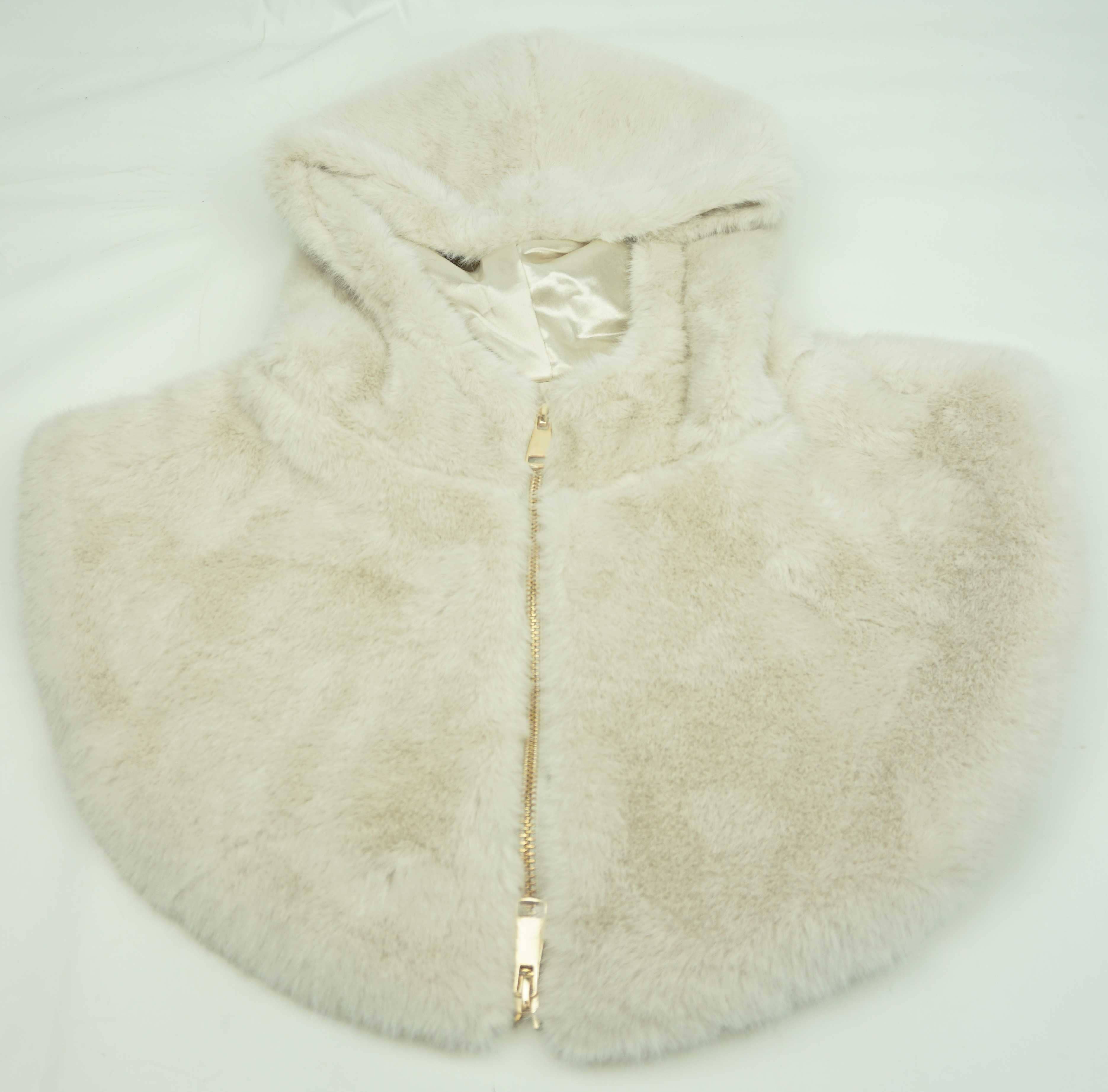 Anais - Wholesale Balaclava - Women's - Faux fur hooded balaclava YM09293