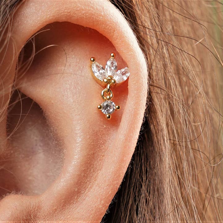 helix earrings - stud earrings - cartilage earrings for wholesale by Diat