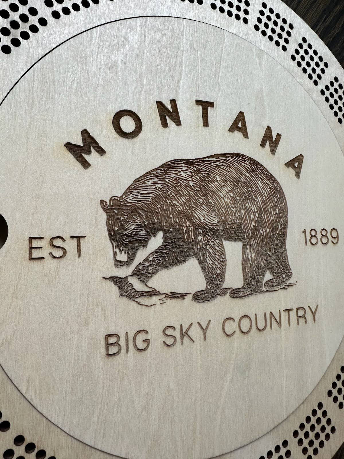 MT ENGRAVED - Wholesale Board Game - MT Bear Cribbage Board3