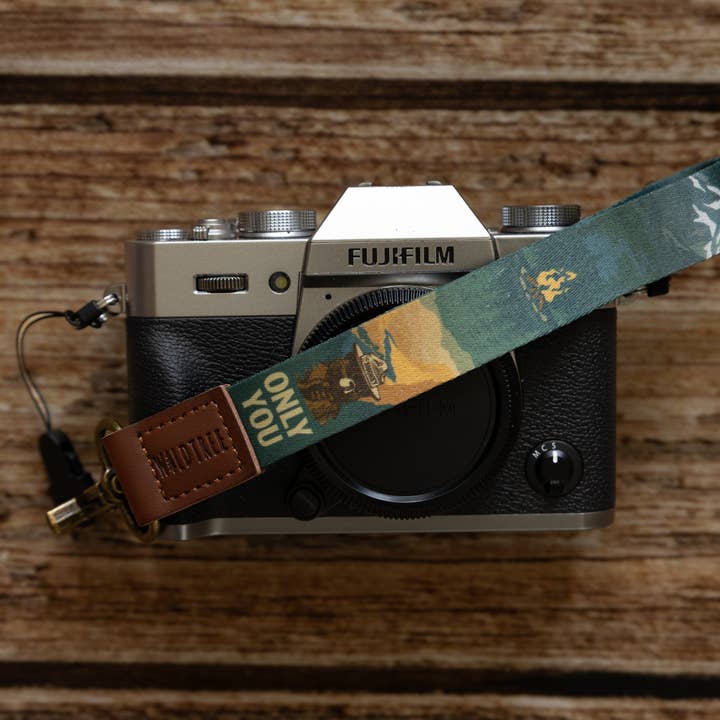 Wildtree - Wholesale Keychain - Unisex - Smokey Bear Wristlet Keychain Lanyard6