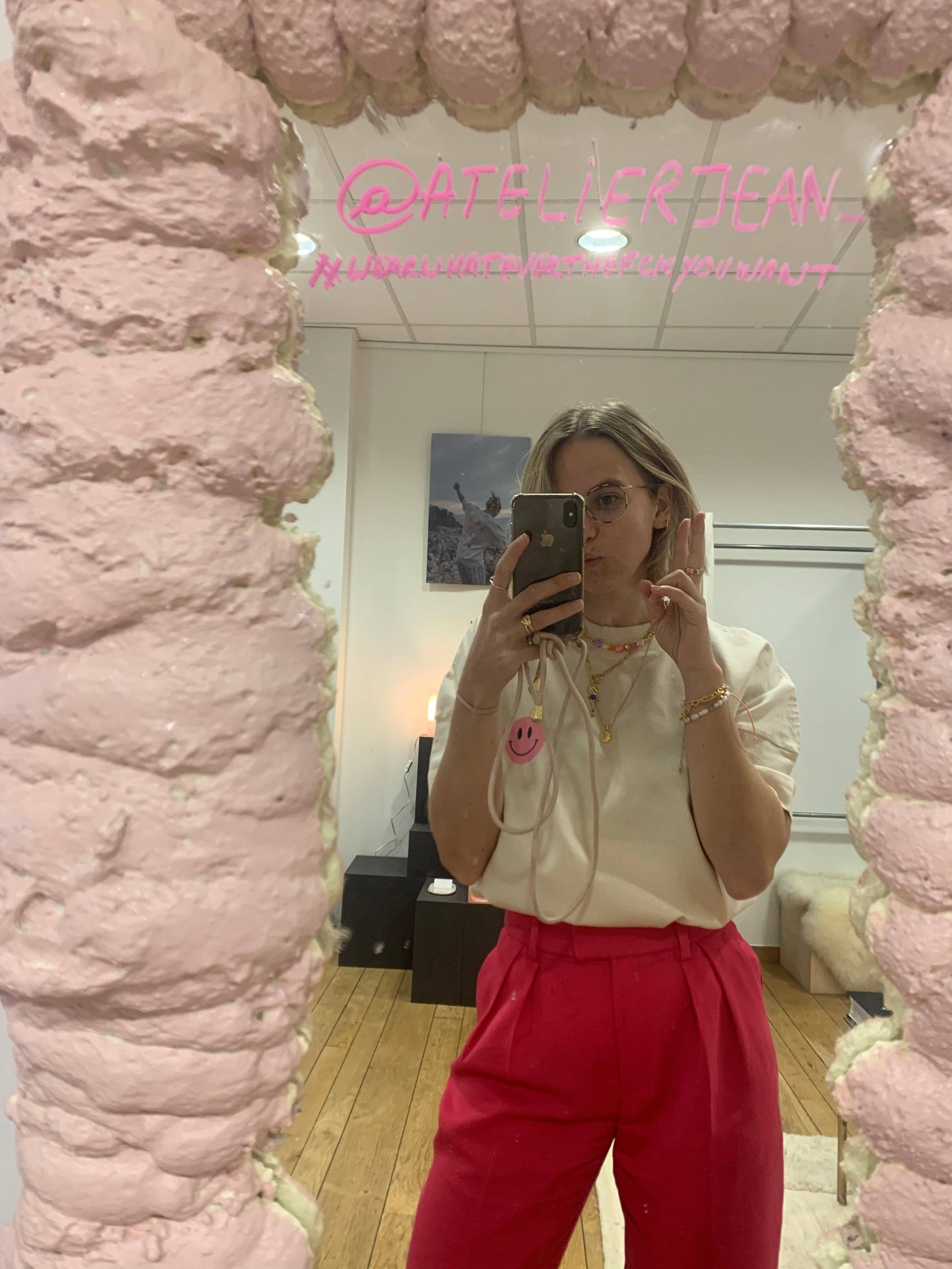 Atelier Jean - Wholesale Screen Printed T-Shirt - Women's - PINK SMILEY T-SHIRT7