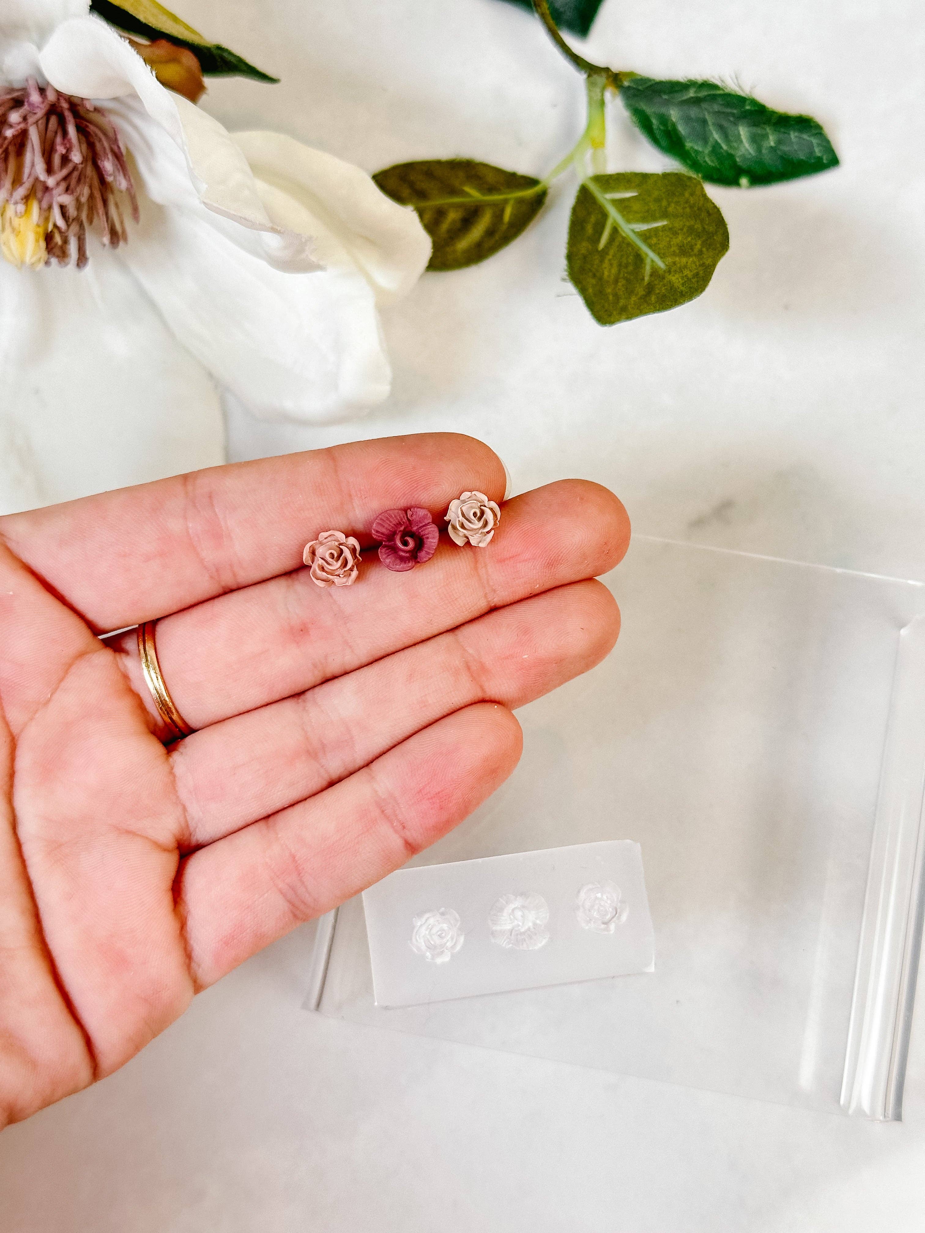 Tera Clay - Wholesale Craft Supplies - Micro Floral Mold 33