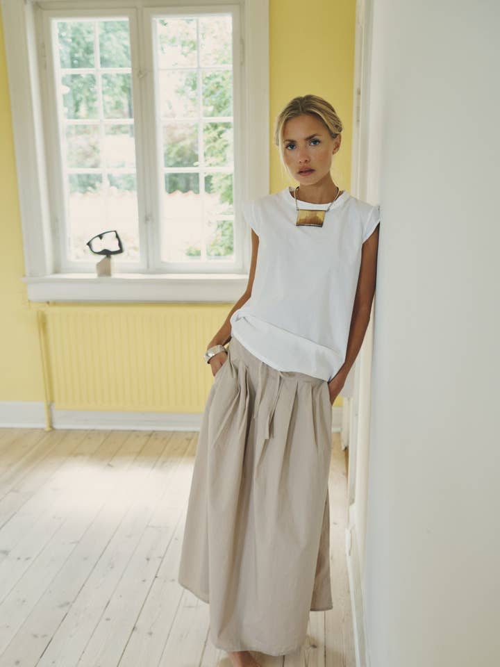 LAURA PLEATED SKIRT for wholesale by CARE BY ME