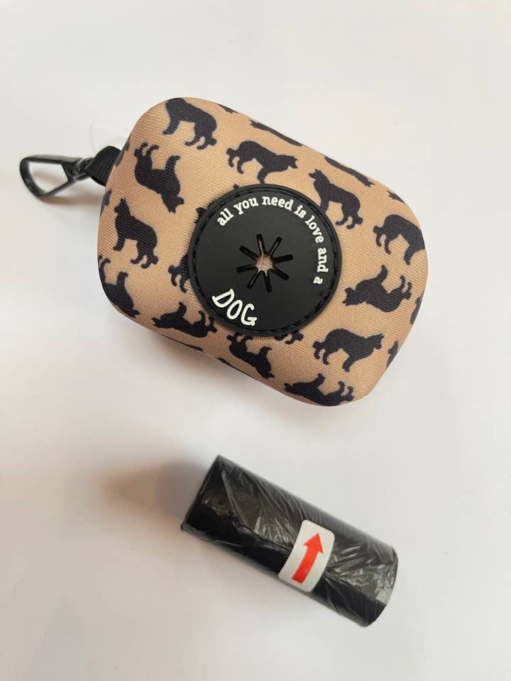 Border Collie poepzakhouder met gratis zakjes voor wholesale door Gifted Wholesale Ltd