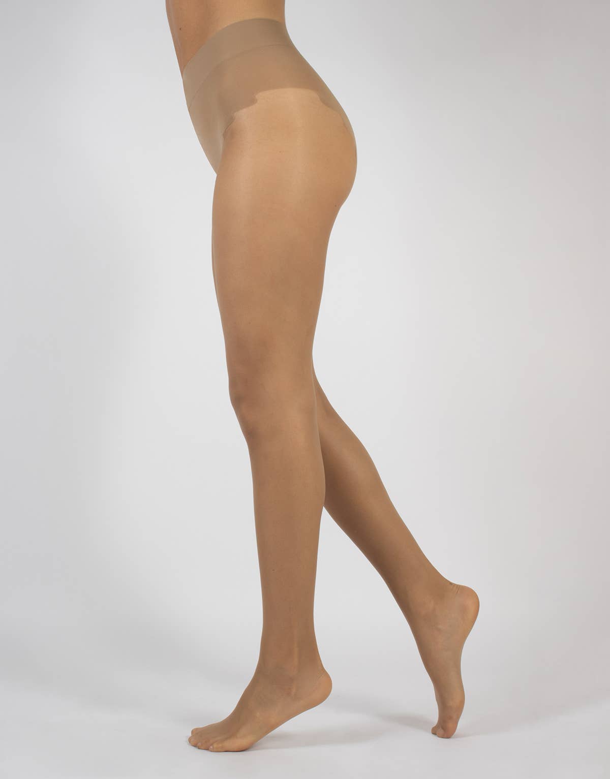 Cette – wholesale Tights - Dam – Genomskinliga strumpbyxor 20 DEN, Bari23