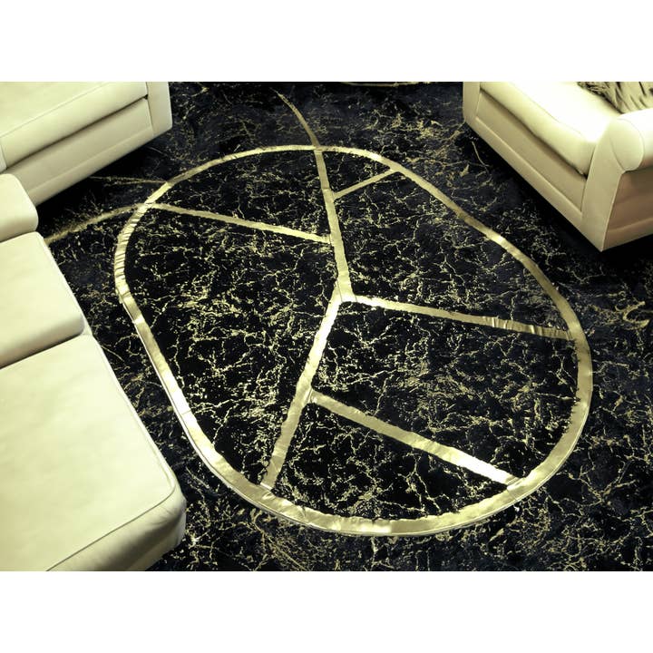 Rosoc Rug - Vente Tapis - Tapis décoratif moderne ovale en fausse fourrure noire dorée