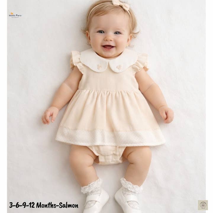 Barboteuse tissée pour bébé fille 3–12 mois pour la vente par Omnis Pura