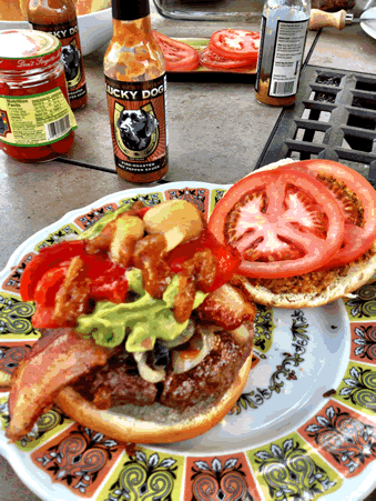 Lucky Dog Hot Sauce - Wholesale Hot Sauce - Red Label - Med Sweet & Garlicky Roasted Pepper Sauce 5 OZ1