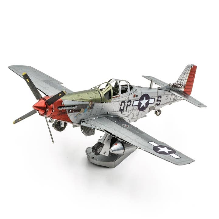 Metal Earth - Wholesale Decorative Figurine - Mustang P51D "Sweet Arlene" - Color