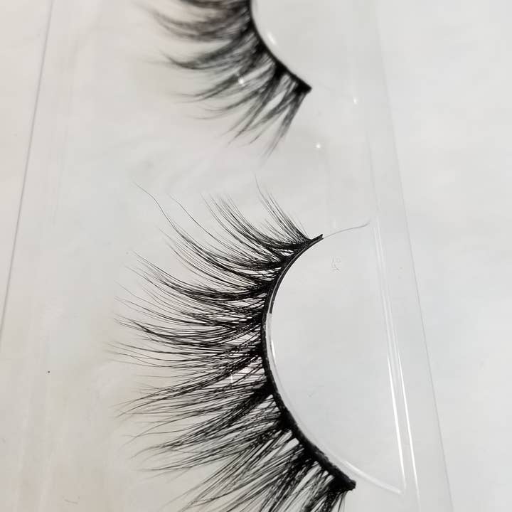 Socotra Island Soaps - Vente Faux cils - CILS EN SOIE-LOULI-