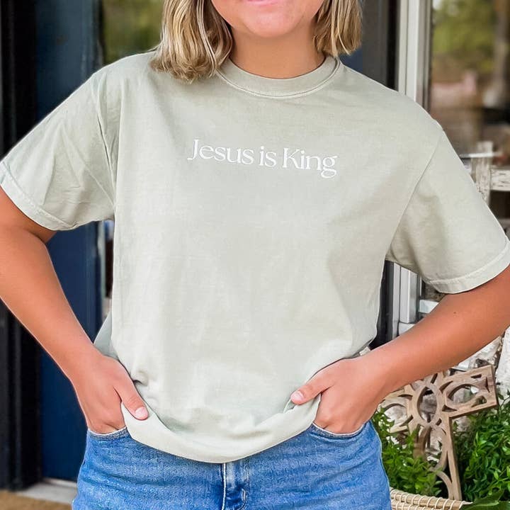 Faith & Life Christian Brands - Wholesale Screen Printed T-Shirt - Women's - Jesus is King Comfort Colors Heavyweight Easter T-Shirt1