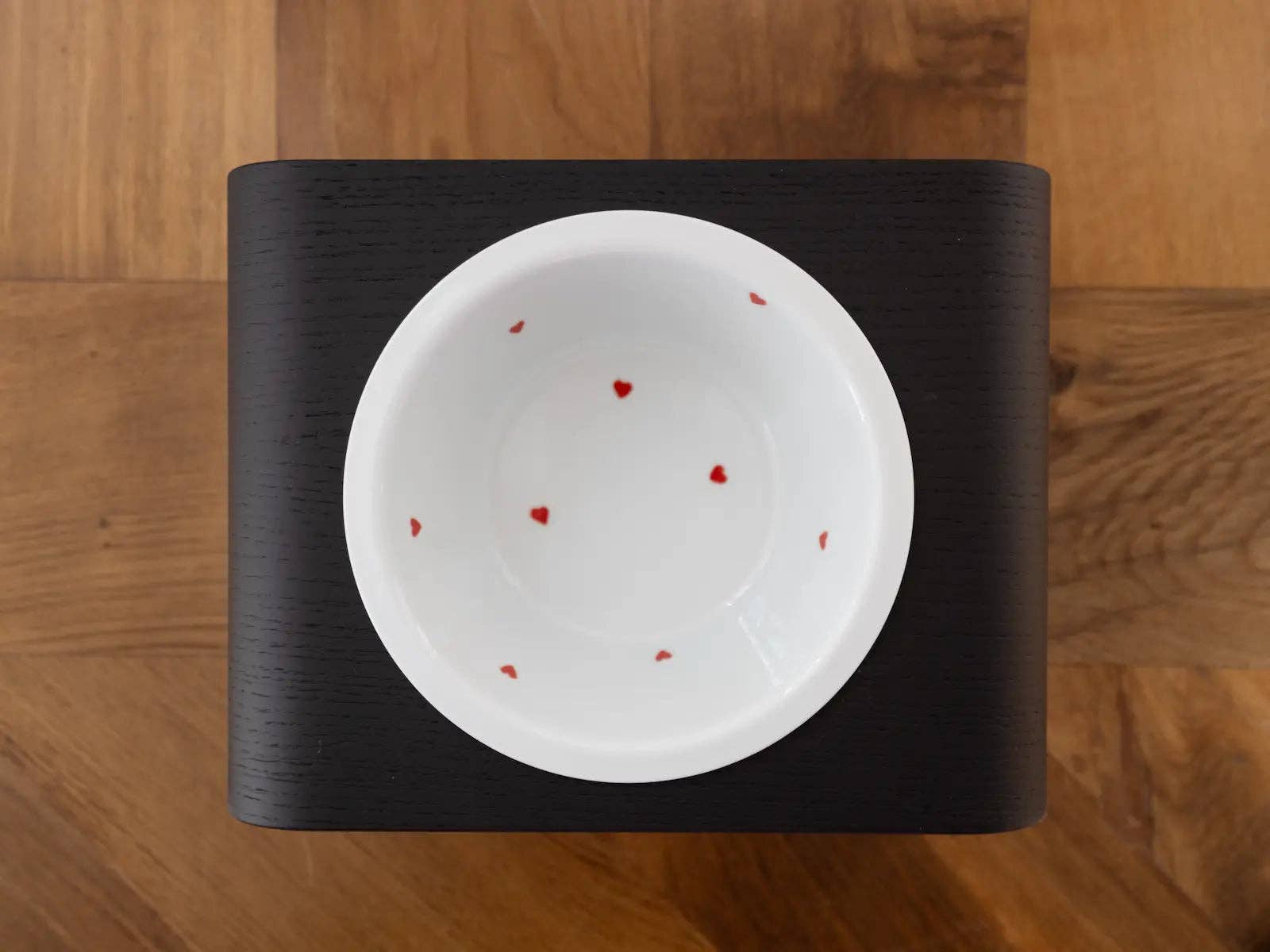 dogBar® - Wholesale Pet Bowl - Cat/Dog - Surcharge Hearts Porcelain Bowl M hand-painted