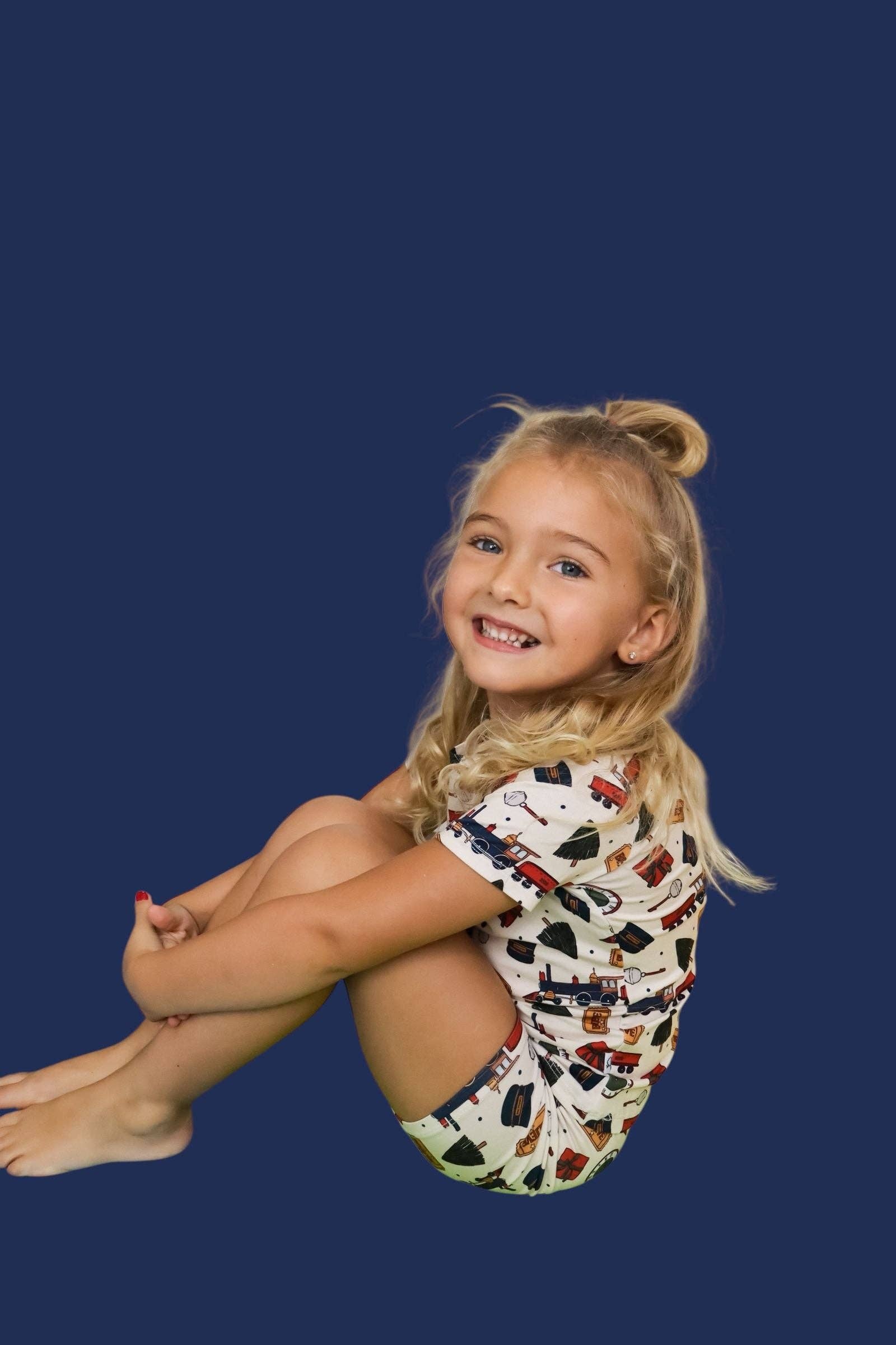 Dream Big Little Co. – Engroshandel Pyjamasæt - Børn – POLAR MAGIC EXPRESS DRØMME KORT SÆT4