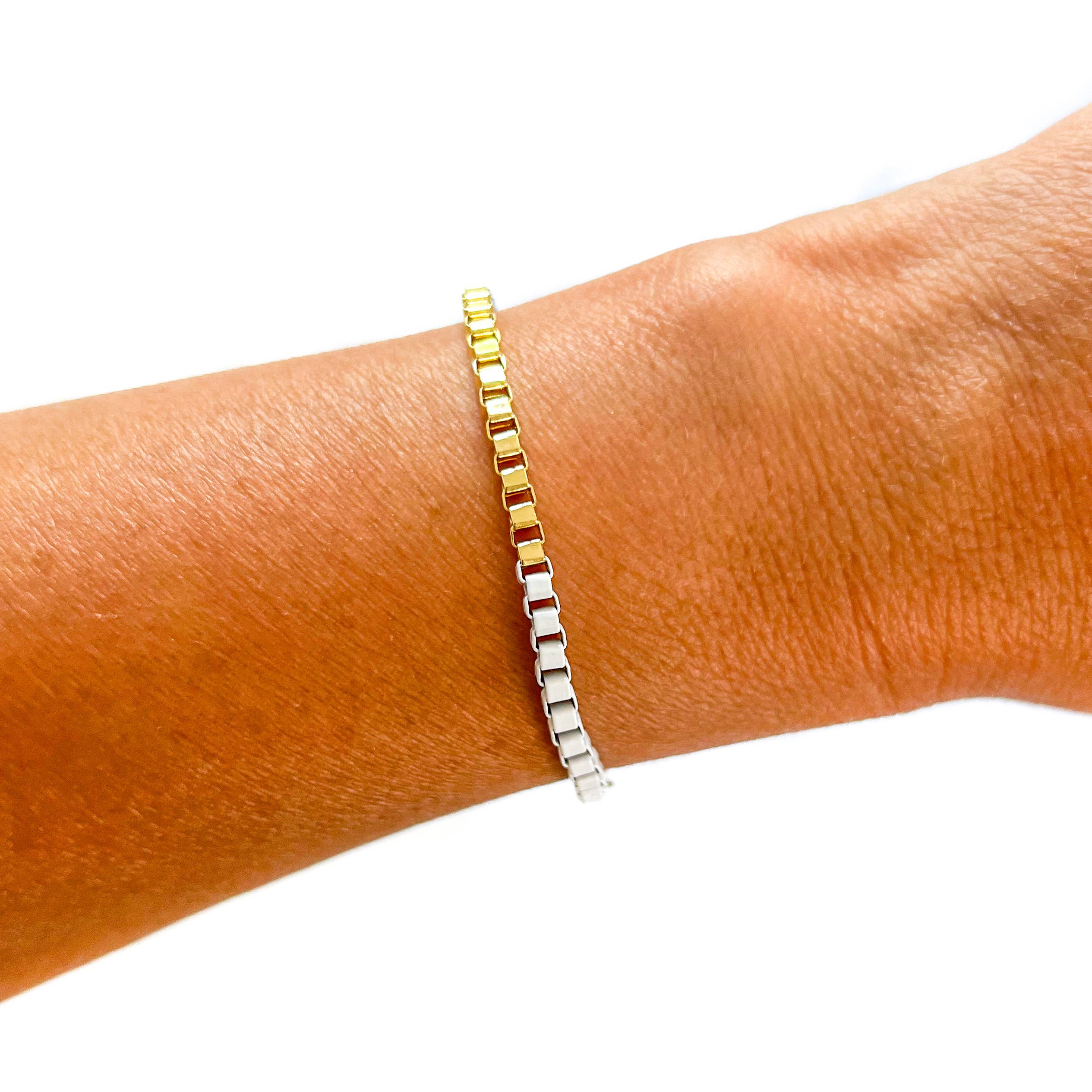 Savvy Bling - Wholesale Link & Chain Bracelet - Colored enamel Box chain link bracelet5