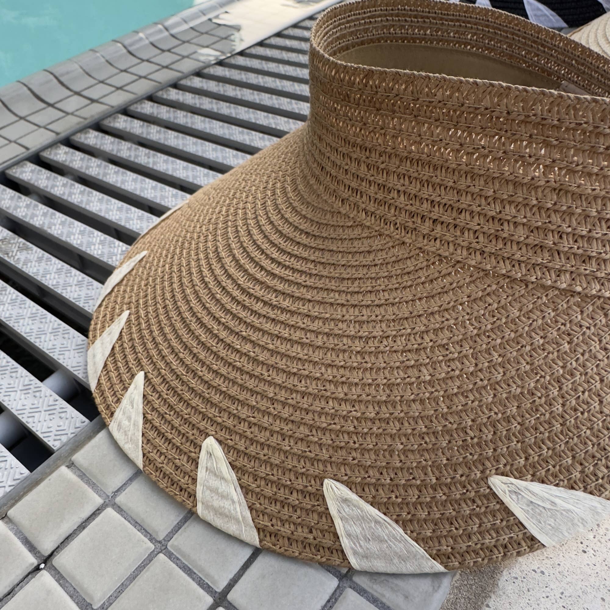 Queens INC – wholesale Visor – Women's – Sunset Sport Visor 🌞 Adjustable Straw Visor2