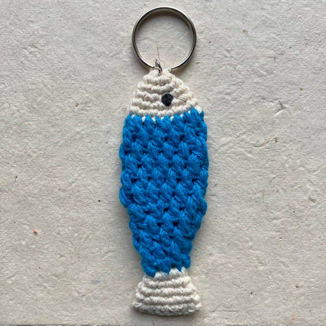 Luna-Leena  - handmade in Nepal - Wholesale Keychain - Women's - sleutelhanger vis blauw - tas bedel hand gehaakt biologisch katoen5