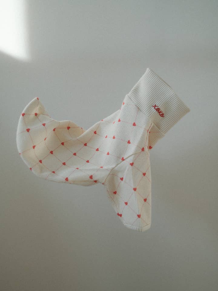 Xoxo sweater for wholesale by Lil.co