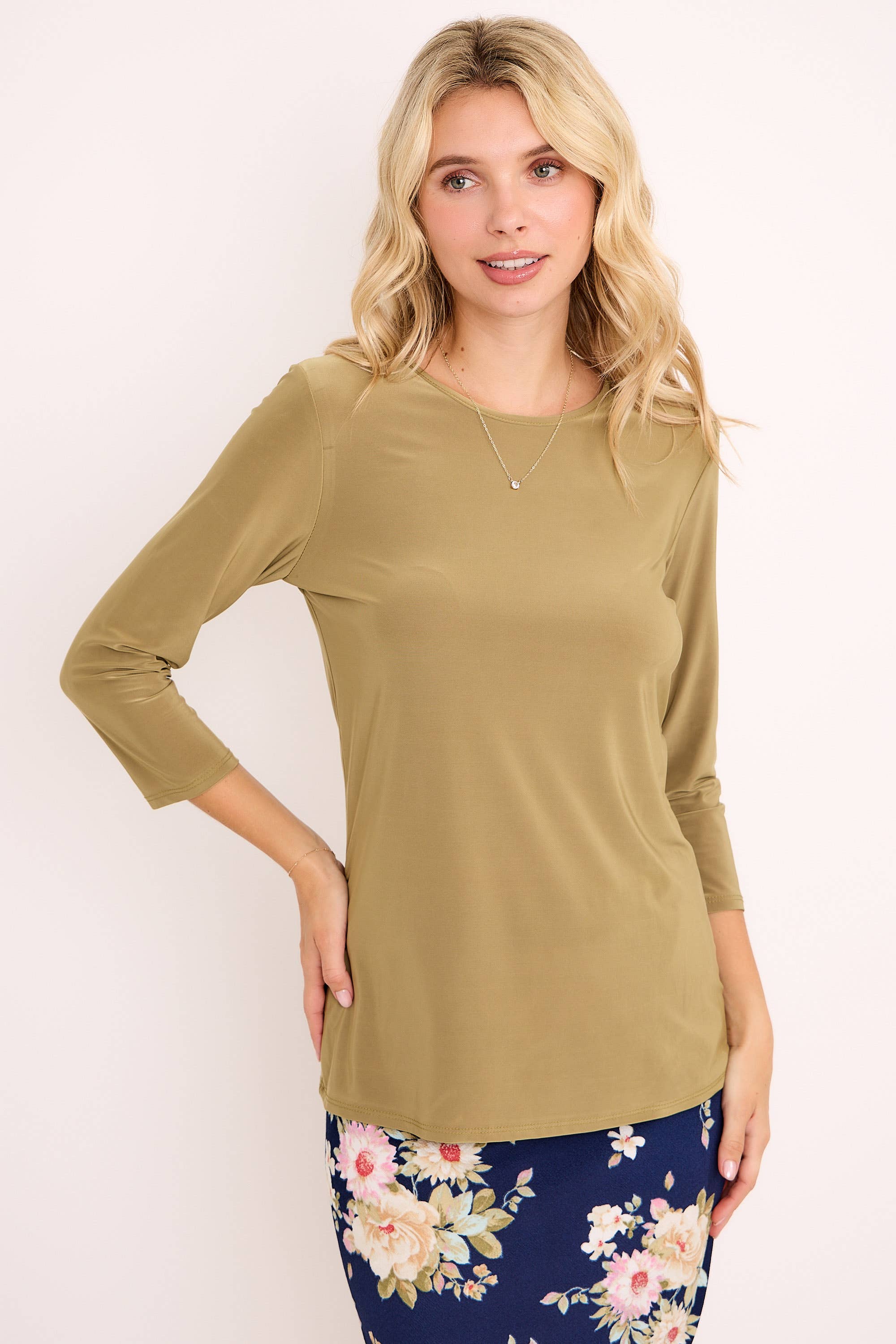 Celeste Clothing - Venta al por mayor Camiseta - Mujer - TOP DE CAPAS SIN ARRUGAS CON MANGAS 3/4 -CT1321461