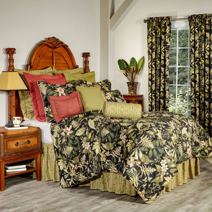 Thomasville at Home - Wholesale Bedding Set - Tahitian Comforter Set
