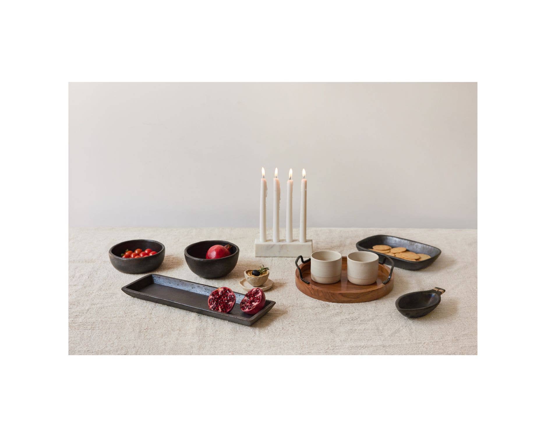 Casa Amarosa - Wholesale Decorative Tray - Earthenware Clay Longpi Pottery Tray, 9 x 6 x 1.5 Inch2