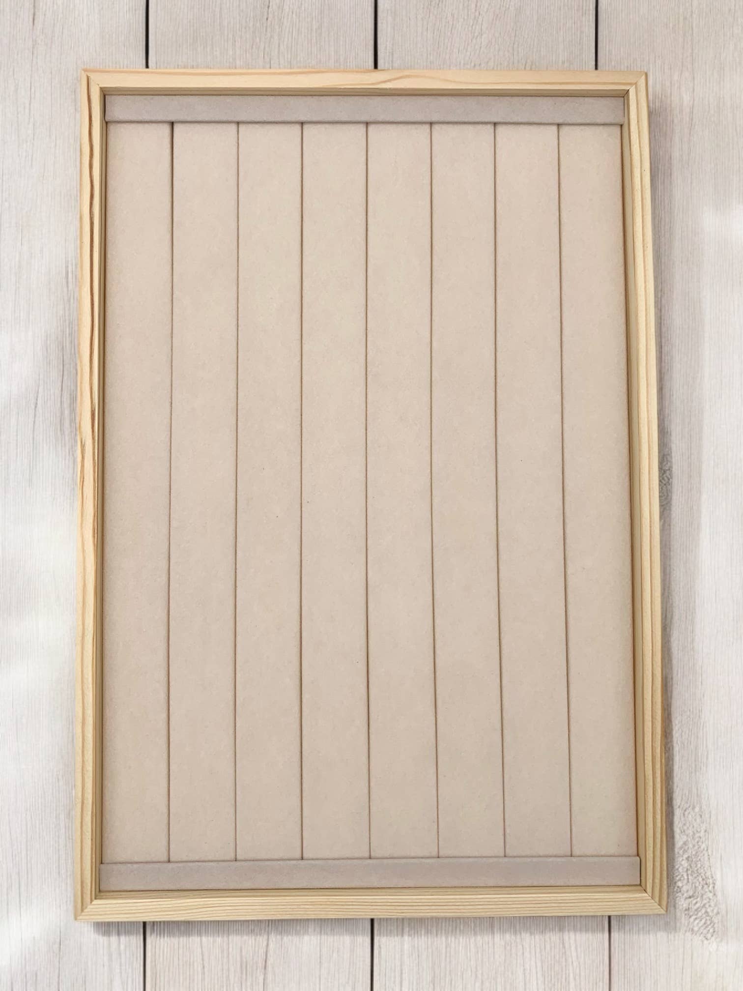 Beige Ring display (35x24x3cm) RY11 for wholesale on Faire