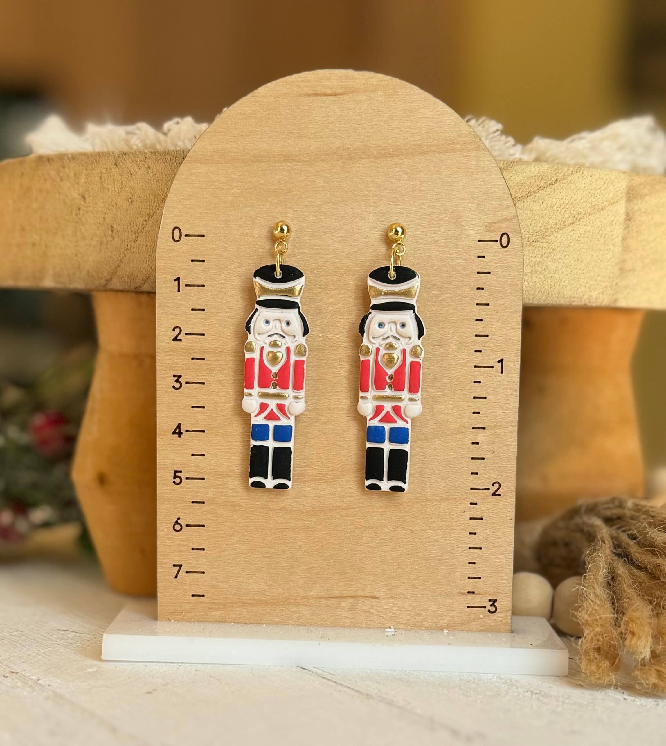 Clayhouse Colours – wholesale Hängande örhängen – Nötknäpparörhängen 6