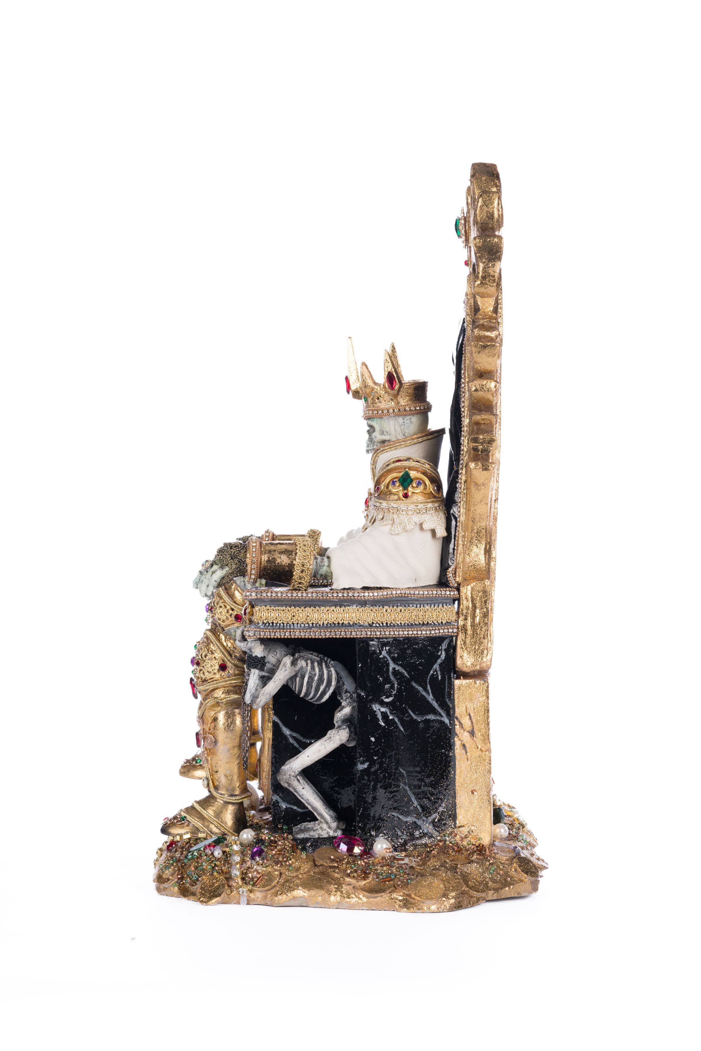 Katherine's Collection - Wholesale Decorative Figurine - Captain Skully Swashbuckler Pirate King In Chair1