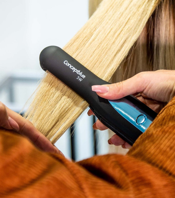 GMS GmbH - Wholesale Straightener/Flat Iron - Concept 5W straightener - wireless/USB connection/ceramic plate2