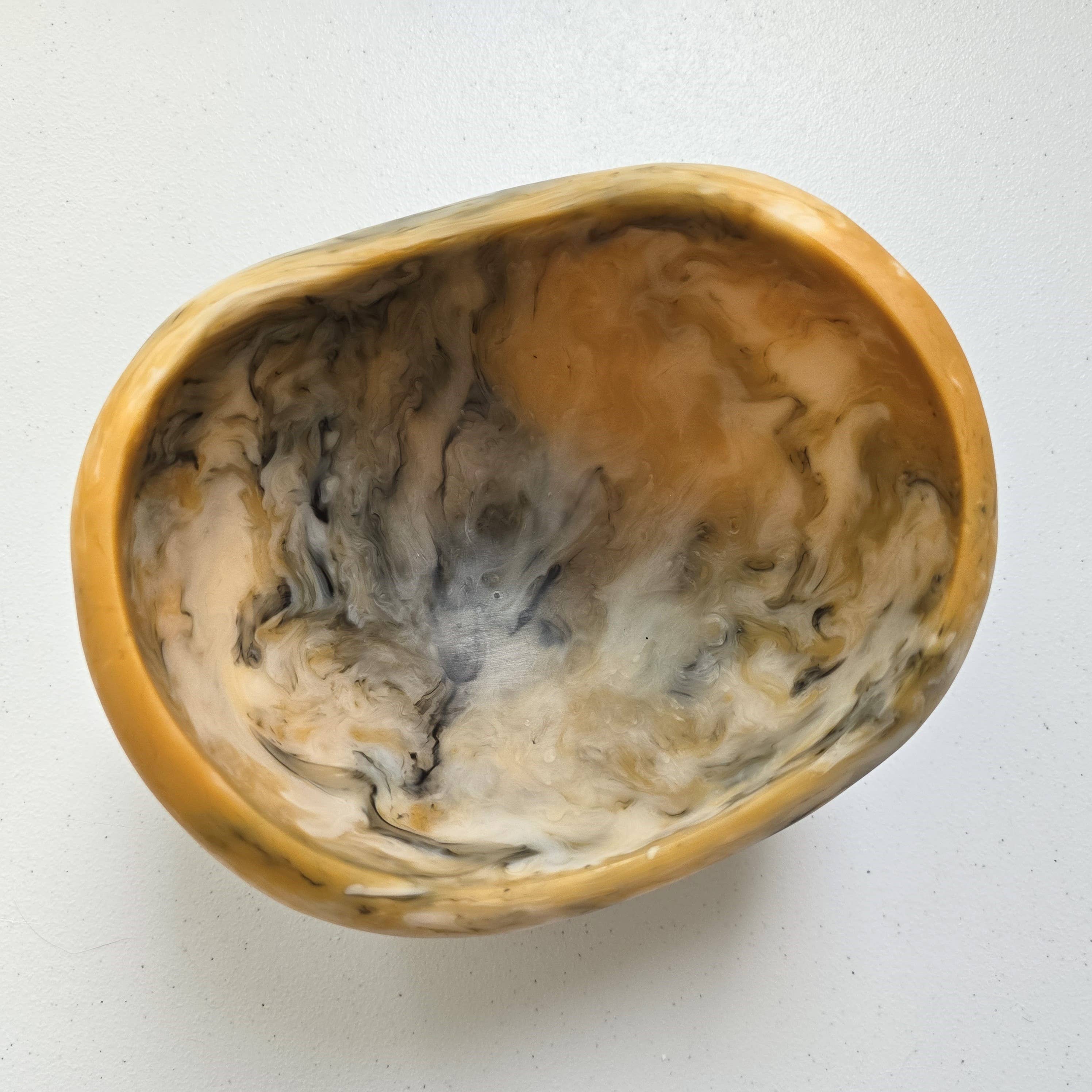 Gibb & Daan - Wholesale Serve Bowl - Organic Shape Resin Bowl - Entryway Catchall - Small Size 17