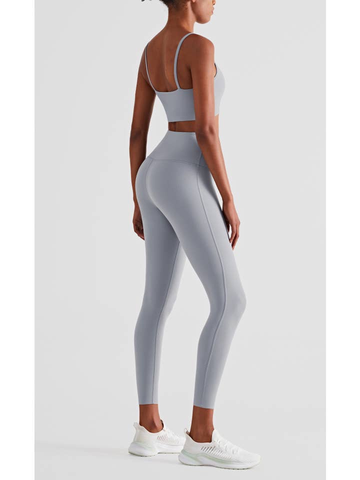 91thelabel - Vente Ensemble de sport – femme - Ensemble de sport haute performance 2 pièces Esther en Lycra®3