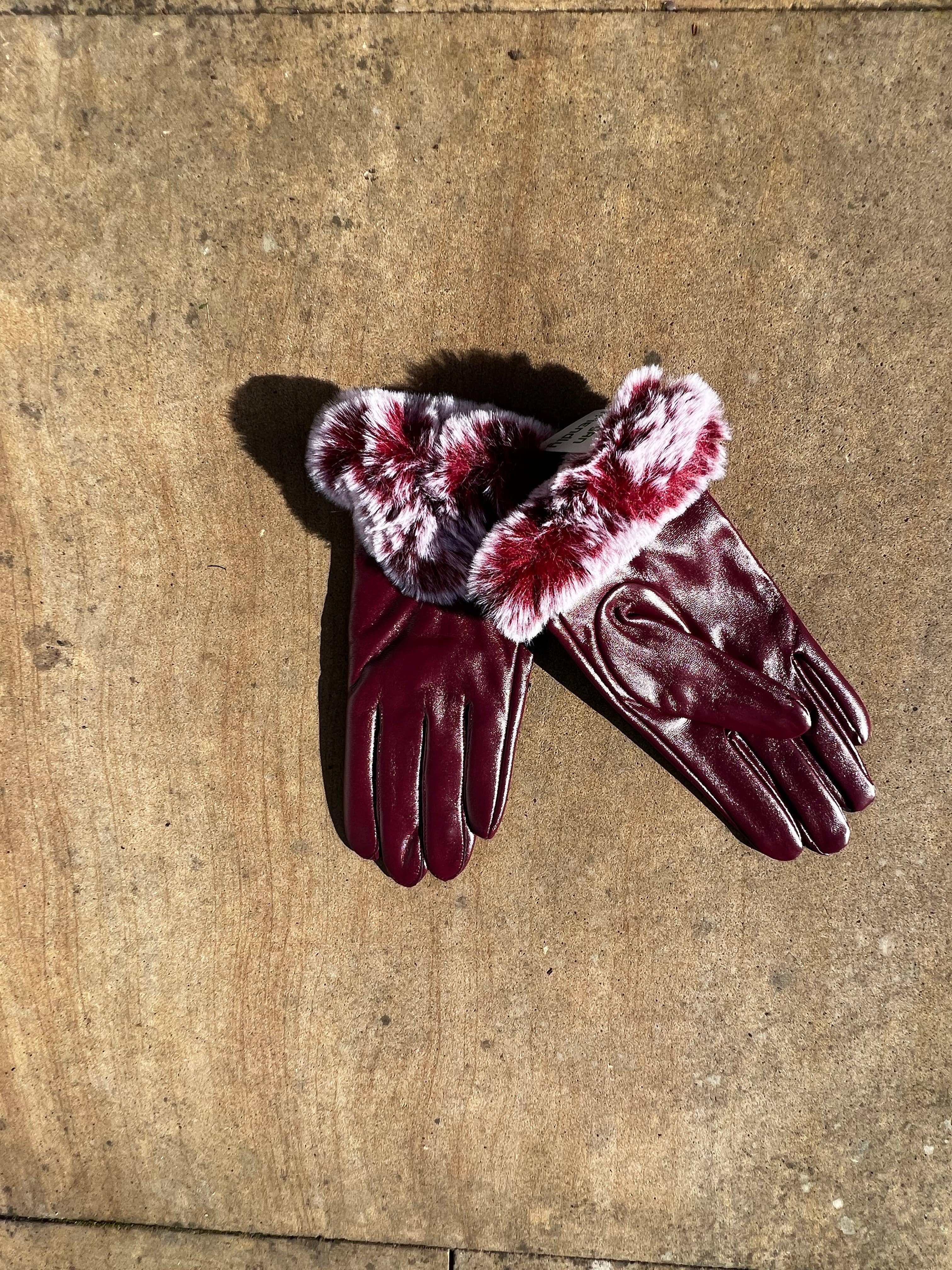 mccalifornia – wholesale Gloves – Women's – Women’s vegan faux fur gloves0