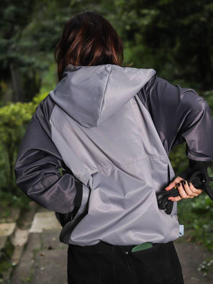 AkraCreations - Wholesale Windbreaker - Unisex - Dog Training Windbreaker – Functional, Lightweight & Built for Training7