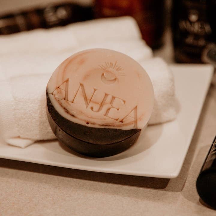 Savonnerie du Regagnas - Wholesale Body Wash/Shower Gel - Kids & Baby - Anjea - Baby soap - shea - cocoa - cocoa - calendula - sweet almond