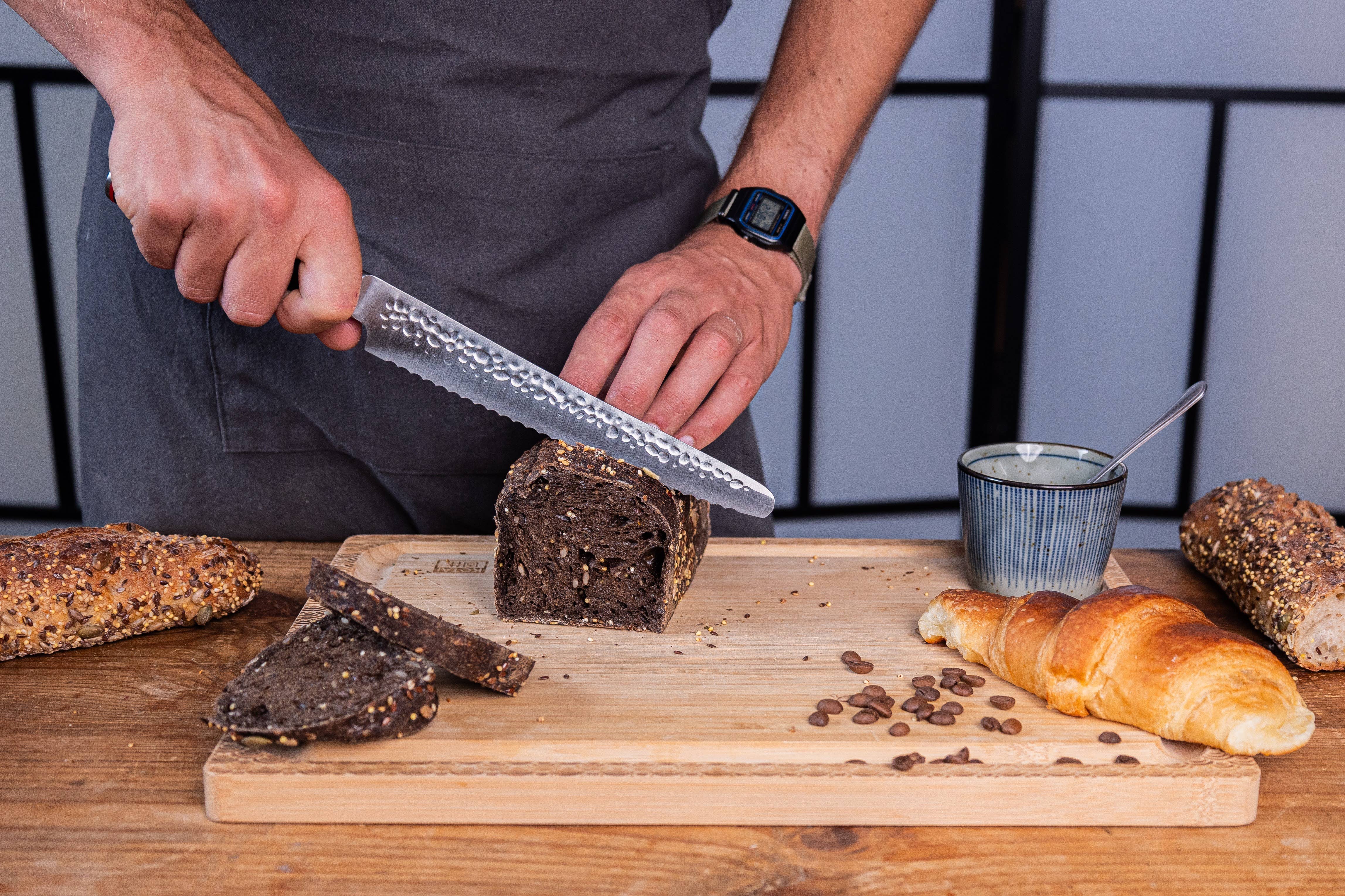 KOTAI - Venta al por mayor Cuchillo/cúter de cocina - Cuchillo de cocina KOTAI con hoja dentada para pan y pastelería + caja de regalo3