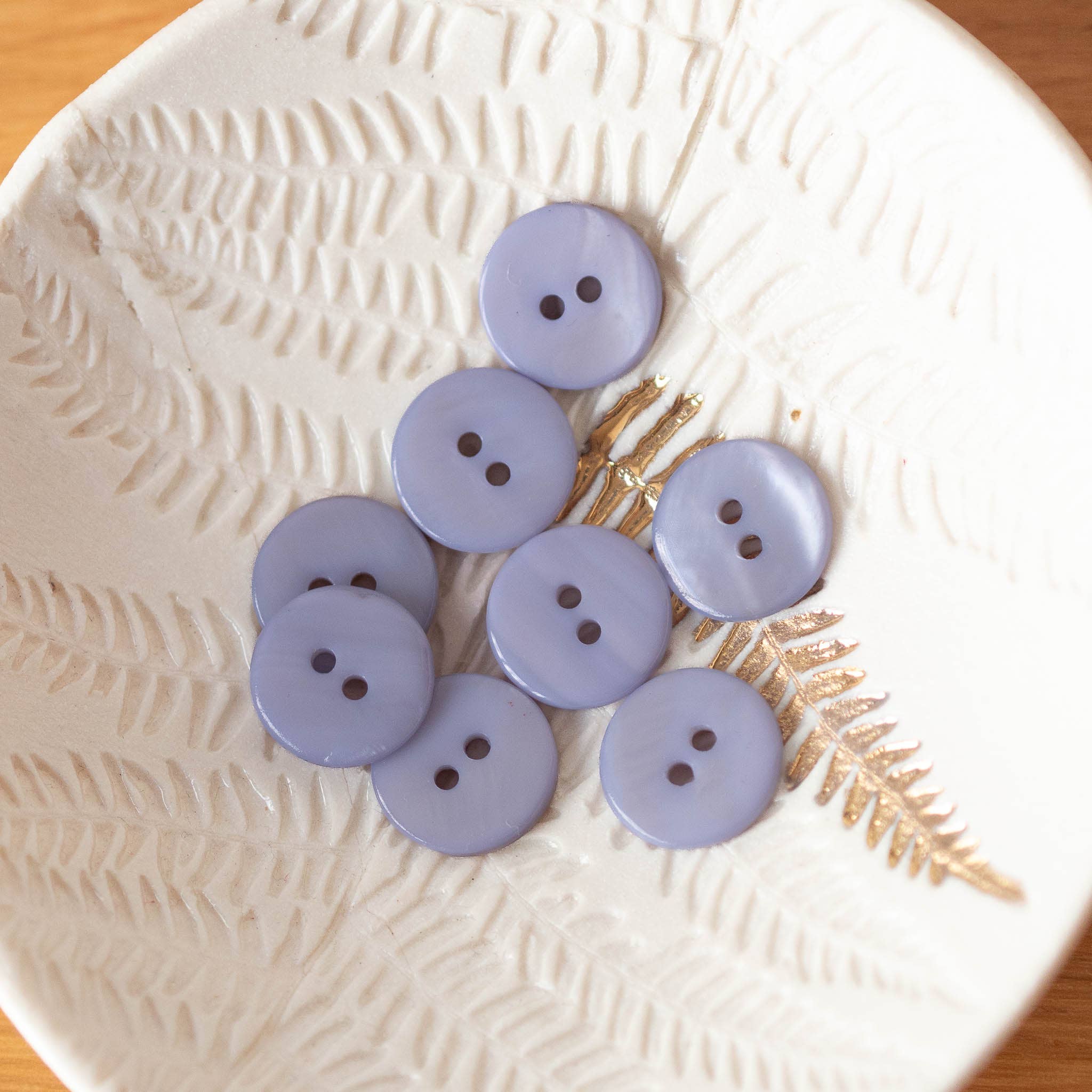 Lise Tailor - Wholesale Sewing Button/Snap - Flat mother-of-pearl buttons with 2 holes21