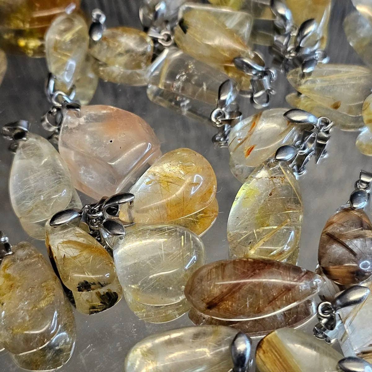 Distinction Crystals – wholesale Individual charm/pendant – Quartz Golden Rutile Crystal Pendant1