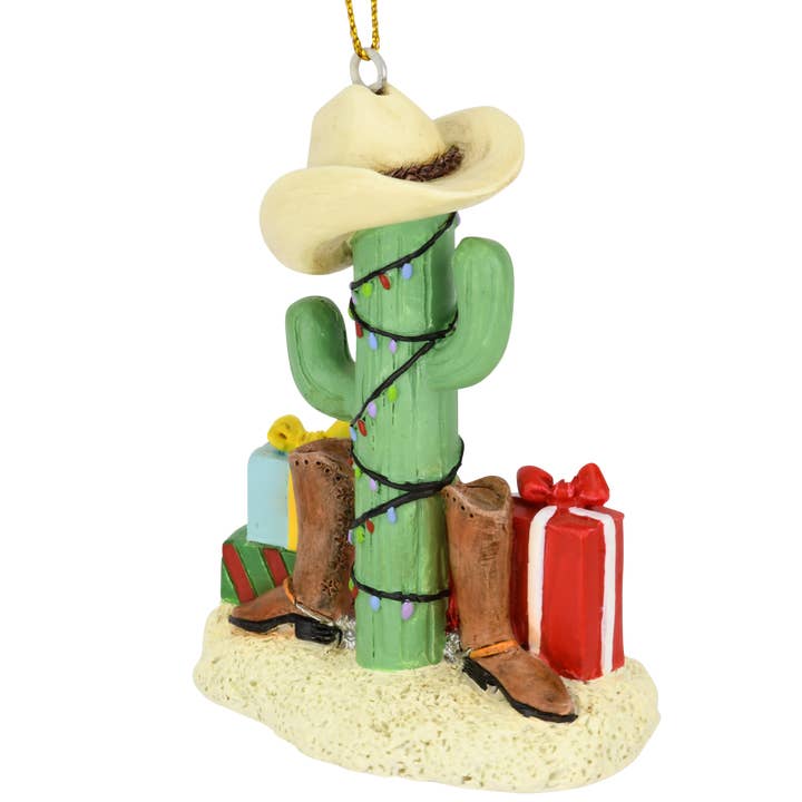 Tree Buddees - Wholesale Ornament - Cactus Kerstboom met Cowboylaarzen Cowboyhoeden en Cadeaus Ornament4