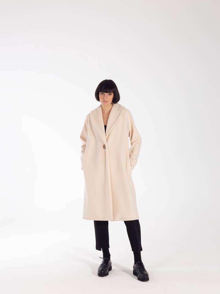 The Uno Coat for wholesale by Sartoria Ismara
