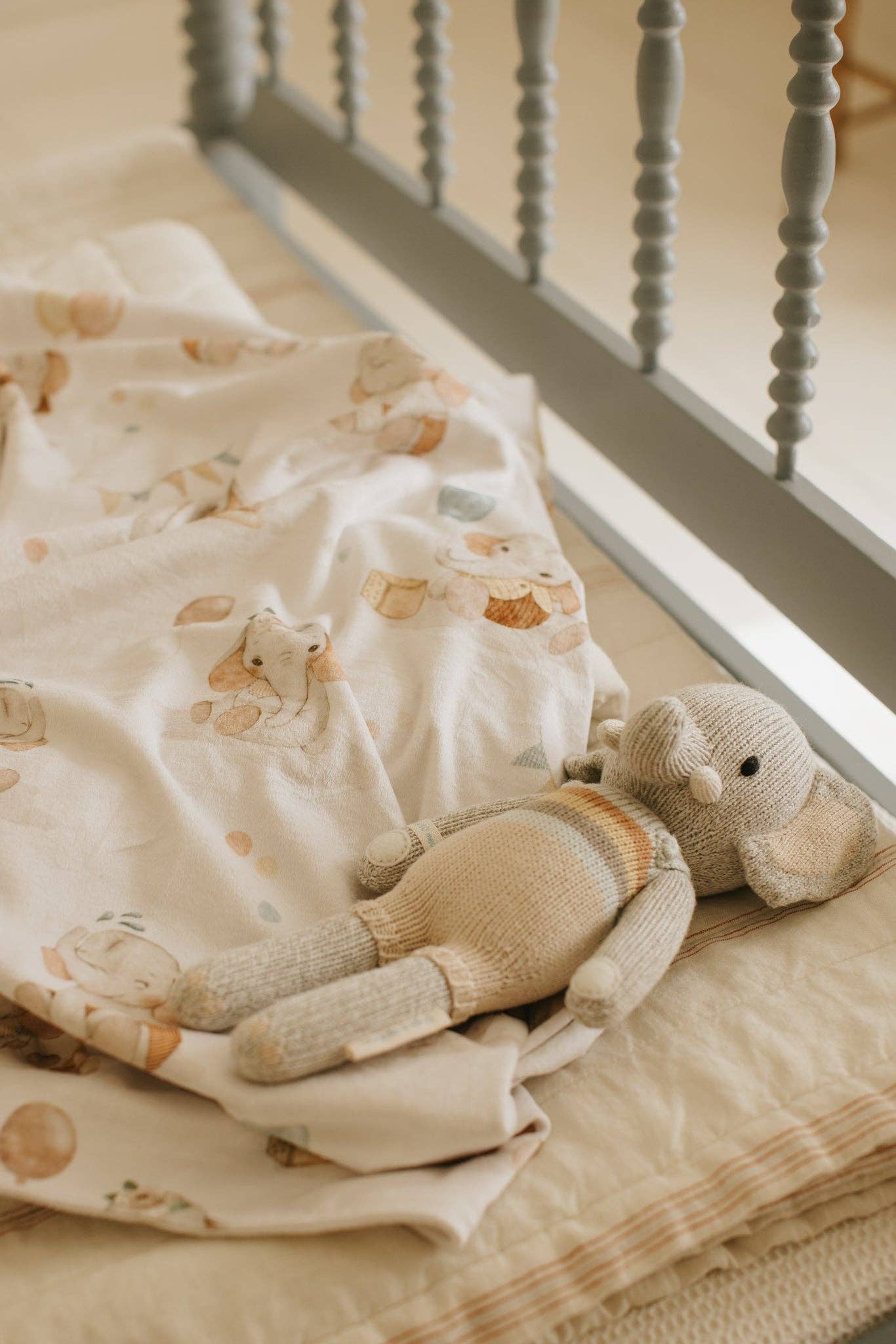 Shine on me Distribution - Wholesale Bedding Blanket - Kids & Baby - My Little Blanket - Jacques the elephant3