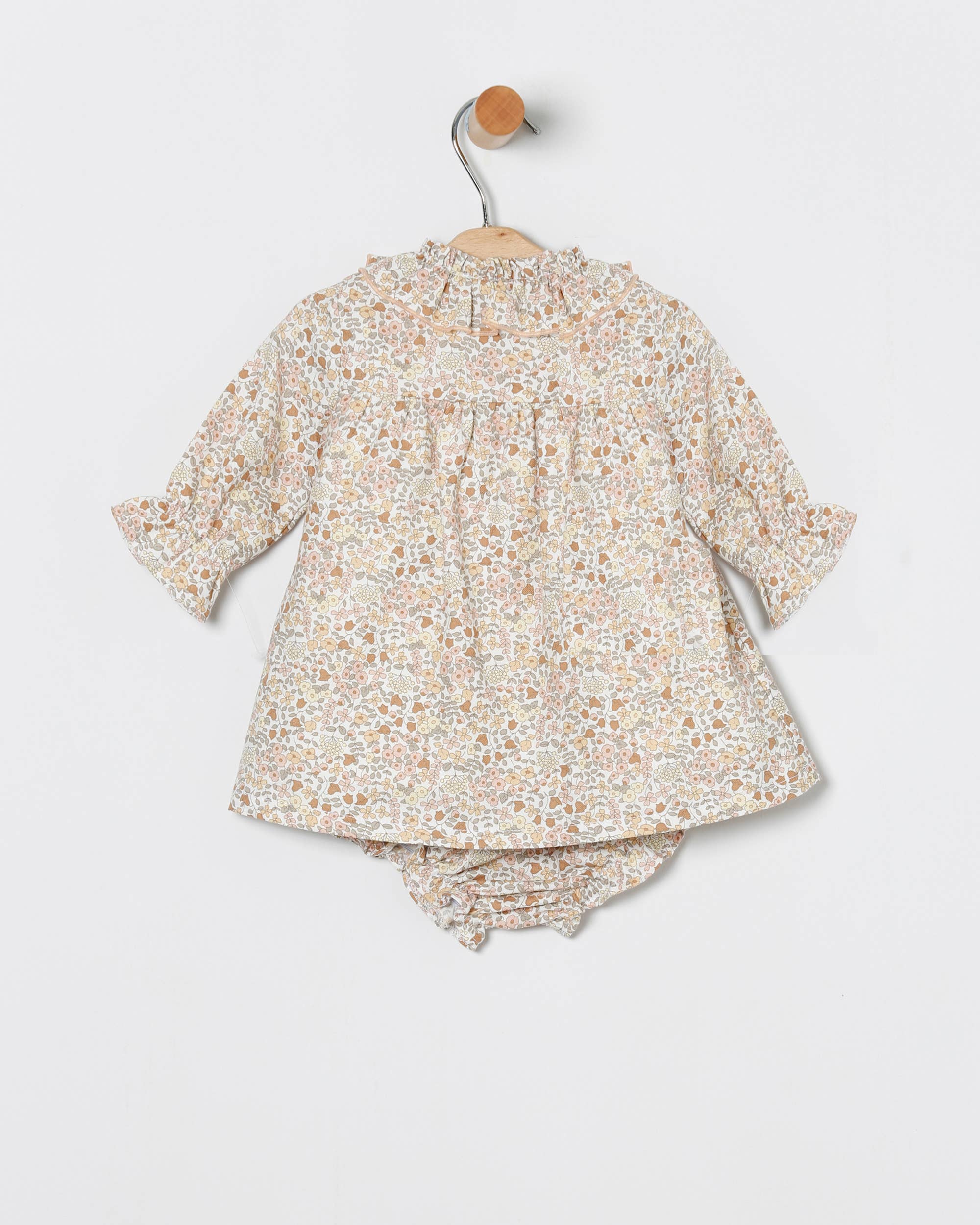 bege Braga + Vestido Flores para venda a revendedores na Faire0